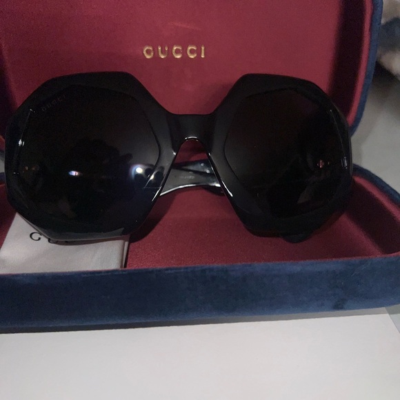 GUCCI Black Round sunglasses - Picture 10 of 10